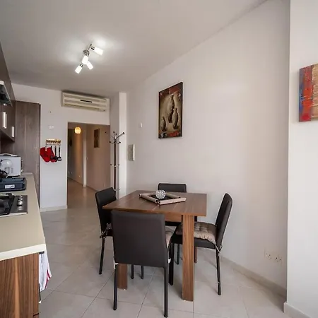Silver Harbour - 2 Bedrooms, 2 Bathrooms