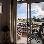 Apartment Silver Harbour - 2 Bedrooms, 2 Bathrooms *