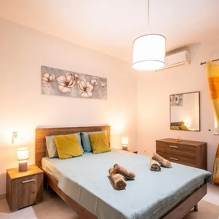 Apartment Silver Harbour - 2 Bedrooms, 2 Bathrooms