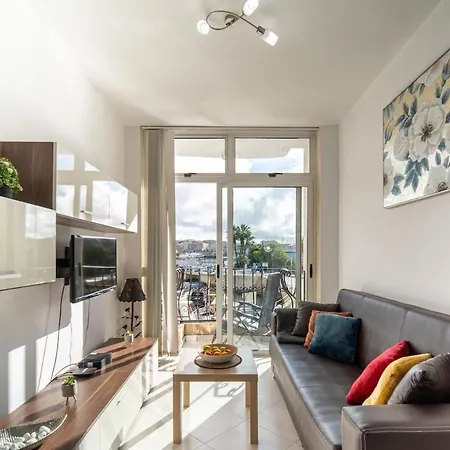Silver Harbour - 2 Bedrooms, 2 Bathrooms