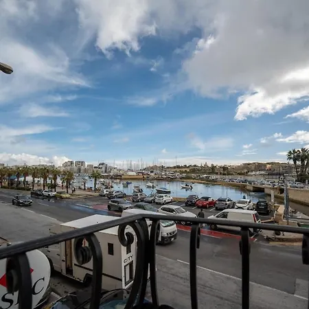 Apartment Silver Harbour - 2 Bedrooms, 2 Bathrooms *