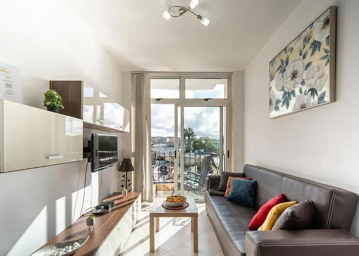 Silver Harbour - 2 Bedrooms, 2 Bathrooms